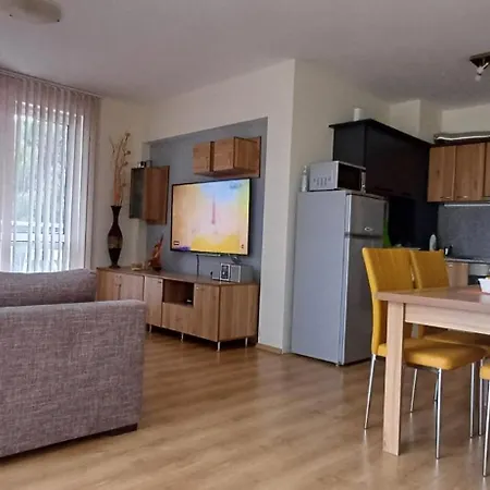 Apartamento Reina Flores Park *